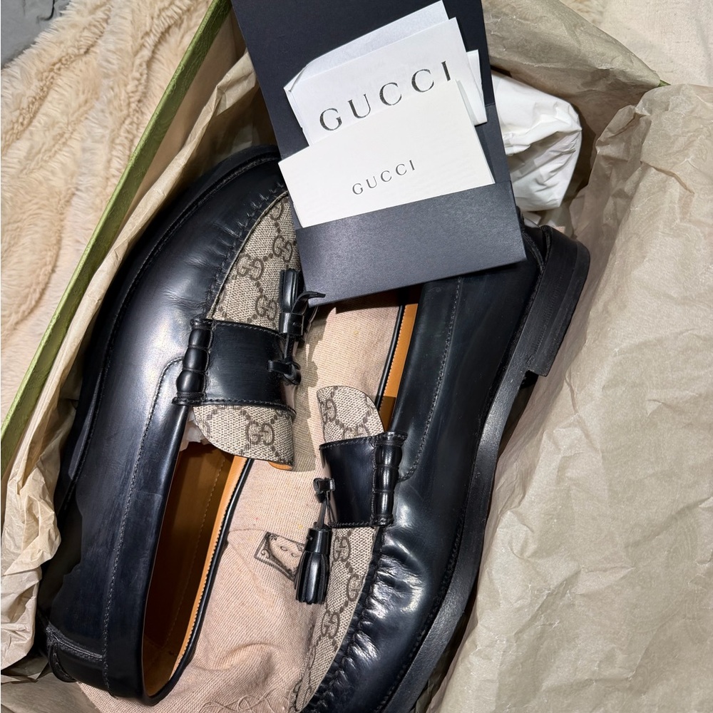 Gucci Black and Cream Men's Loafers - Picture 3 of 4